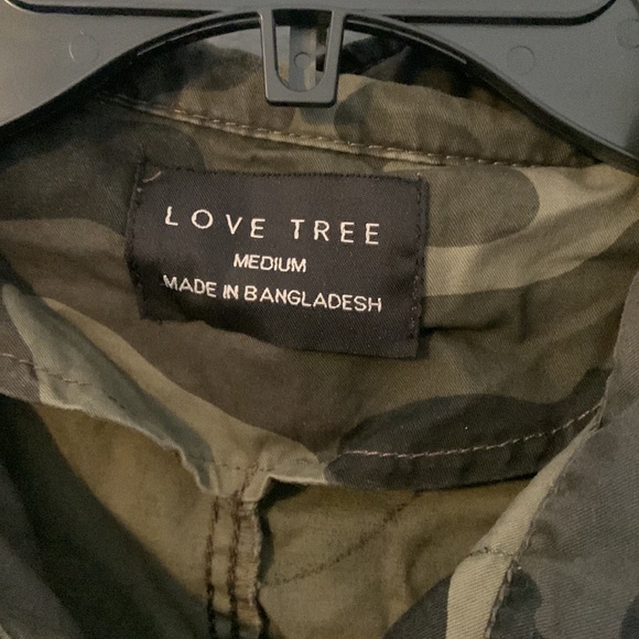LOVE TREE SAFARI CAMOUFLAGE MILITARY UTILITY CAMO VEST - Picture 2 of 4